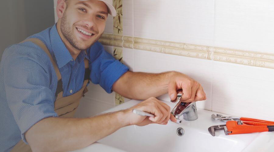 Professional clogged drains services in Menard, TX